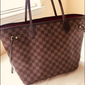 Authentic💗Louis Vuitton. Size MM